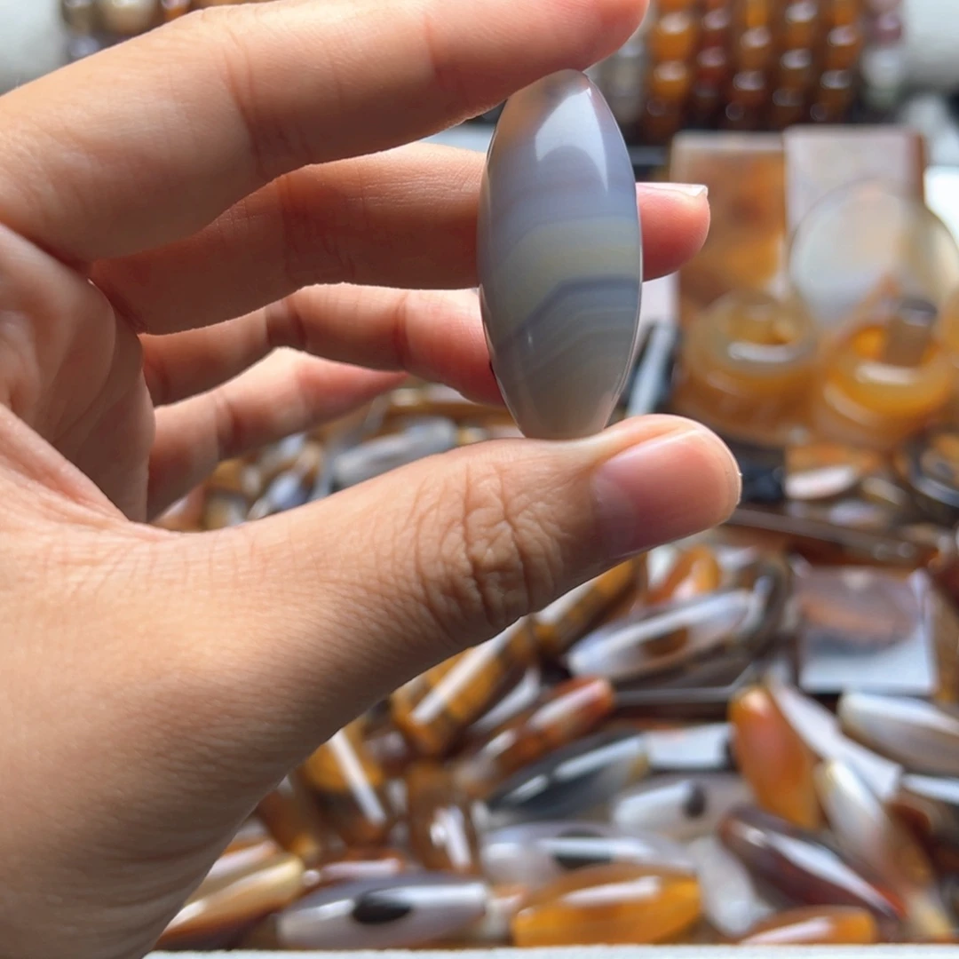 未镶嵌玛瑙/玉髓珠宝奇石