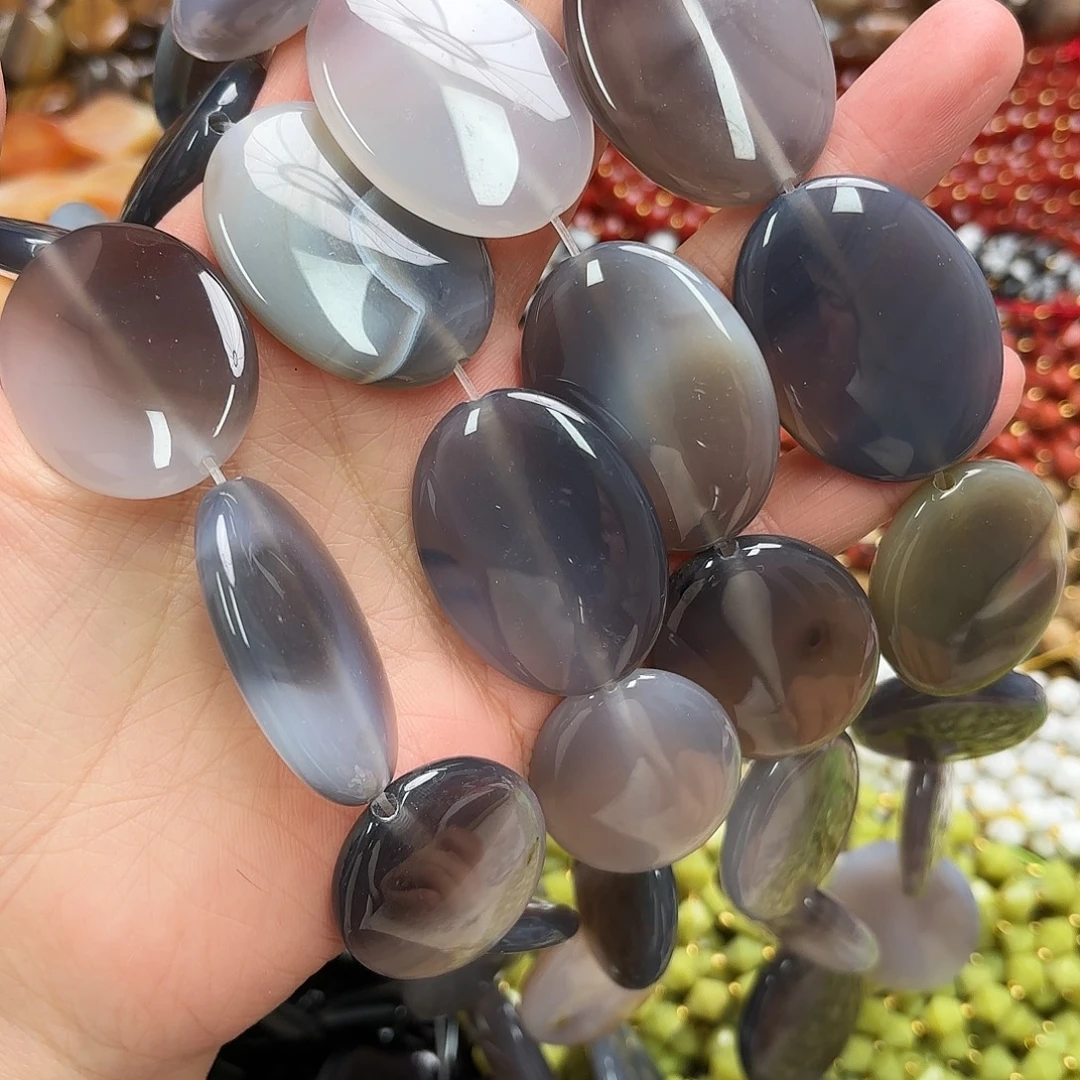 玛瑙/玉髓未镶嵌珠宝半成品30×39灰玛蛋型一条