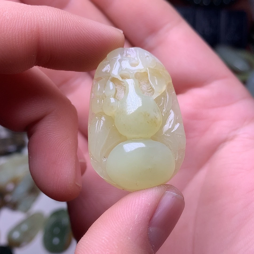 颈饰未镶嵌和田玉