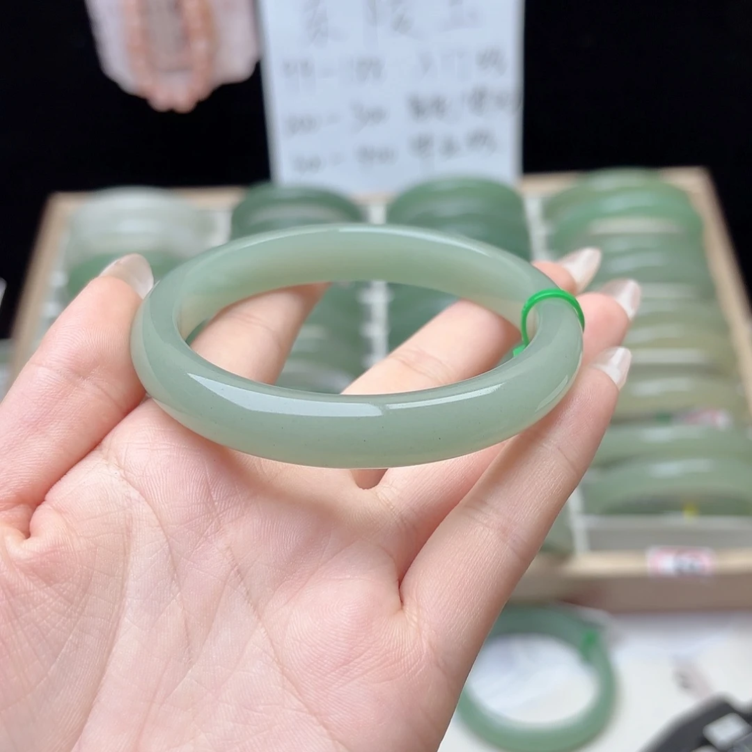 石英质玉手镯未镶嵌62