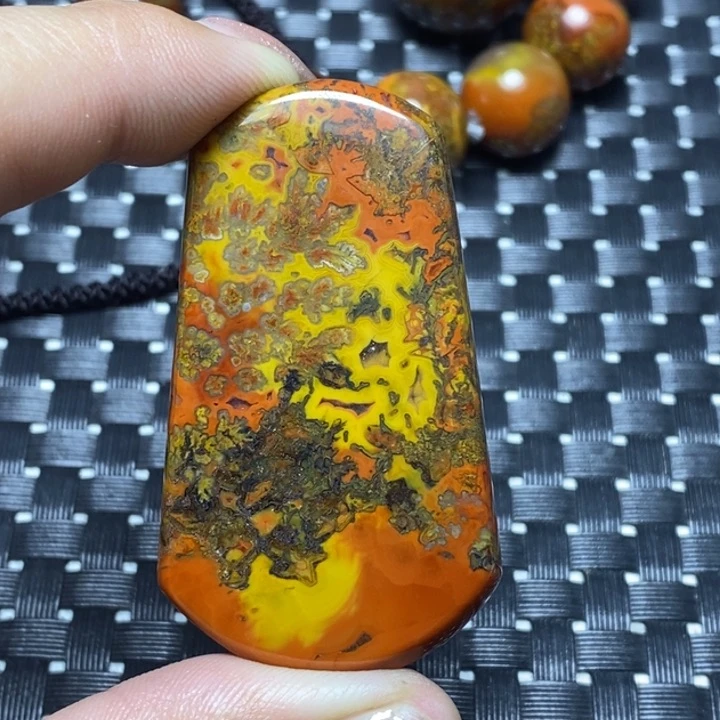 玛瑙/玉髓颈饰未镶嵌上***。