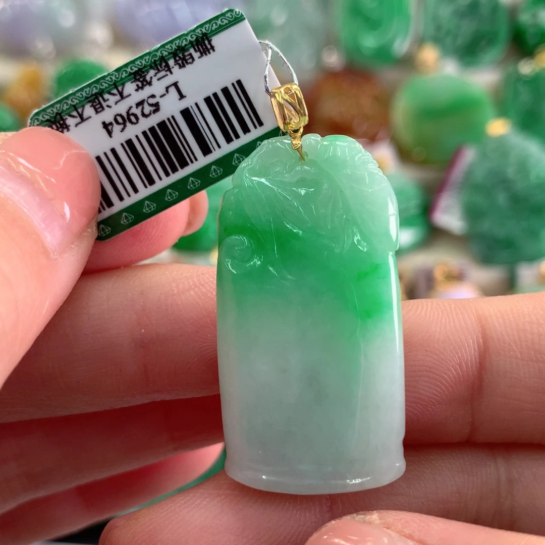 翡翠吊坠(不含链)18K金镶嵌