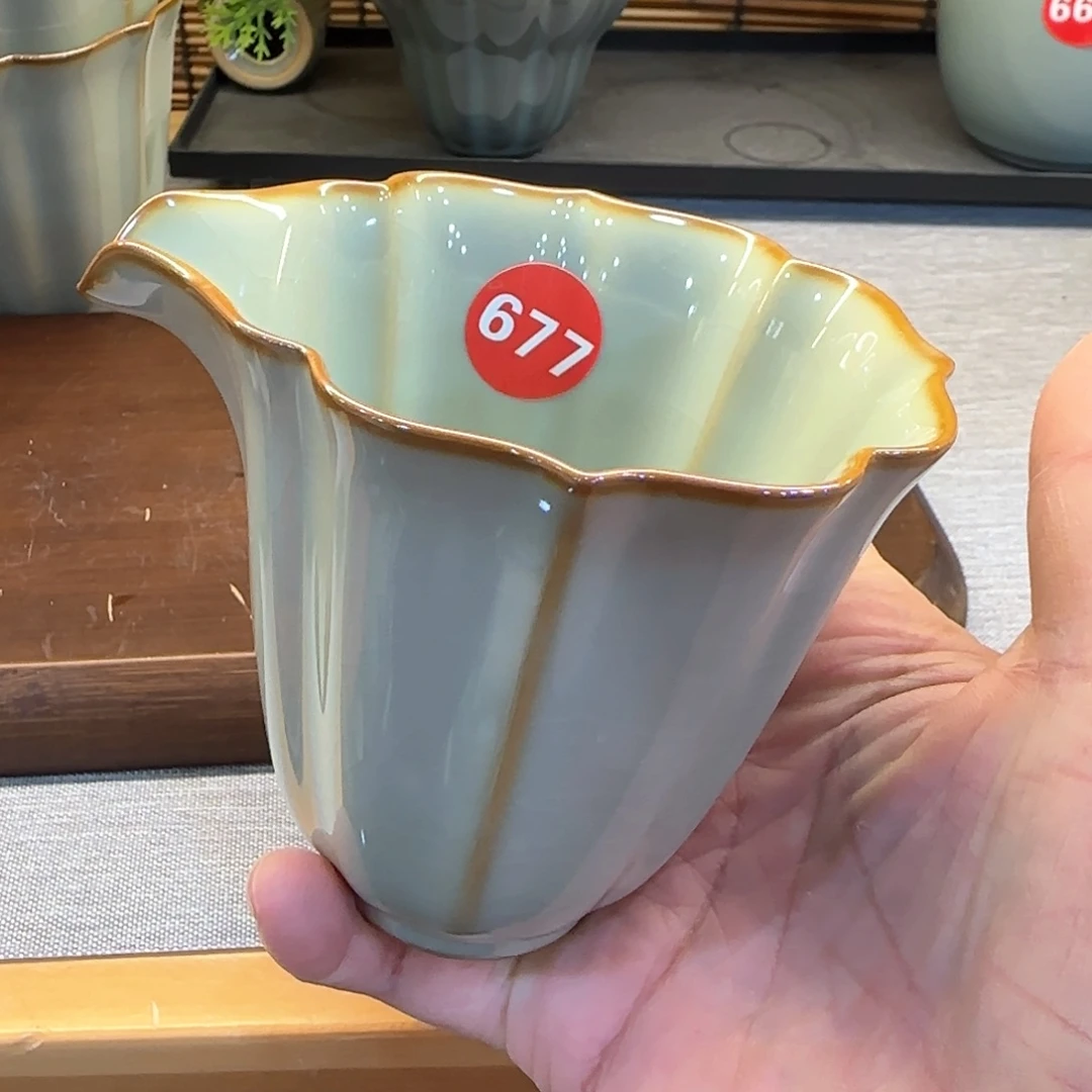 瓷片开播见面礼，小微瑕发货！