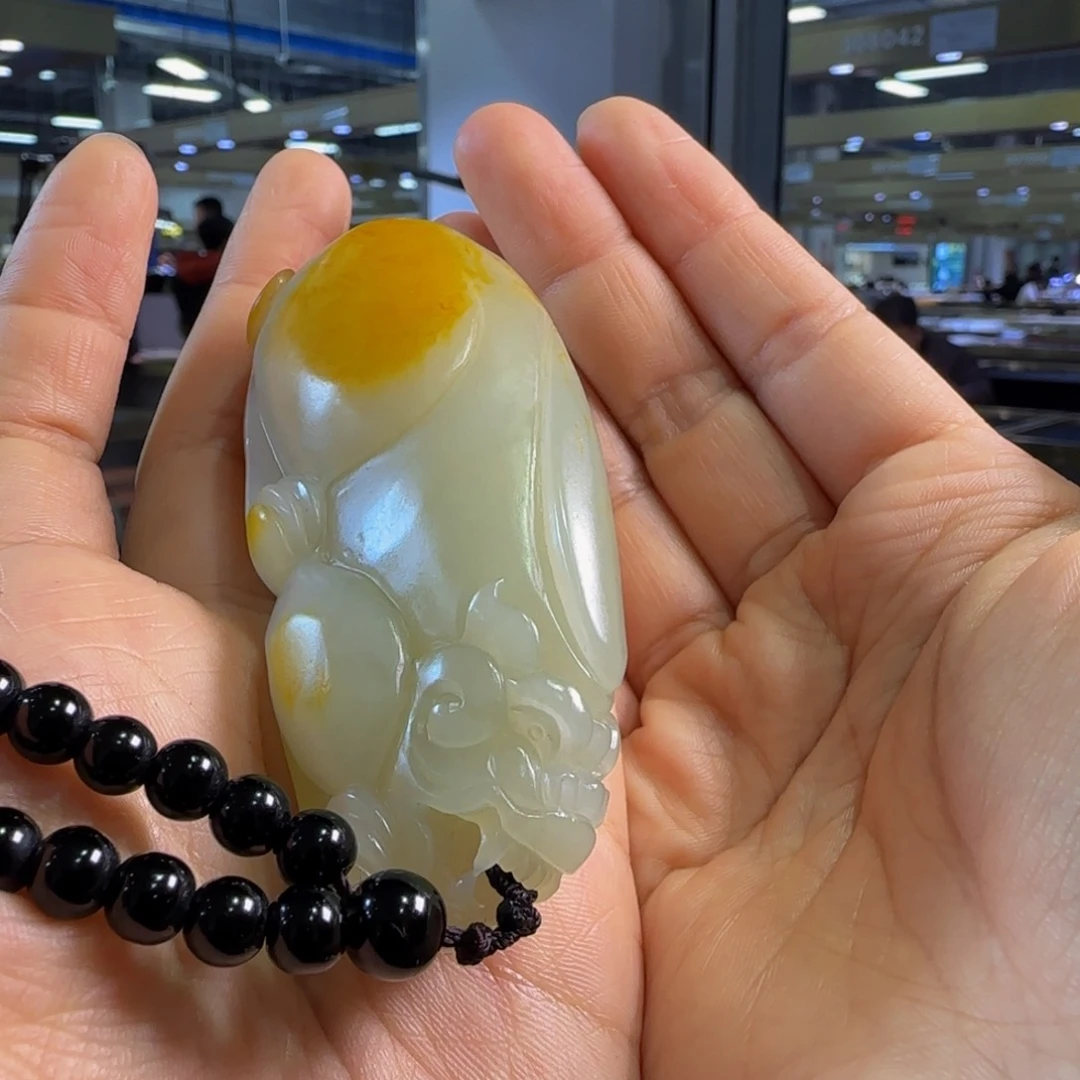 玉高端貔貅手把件