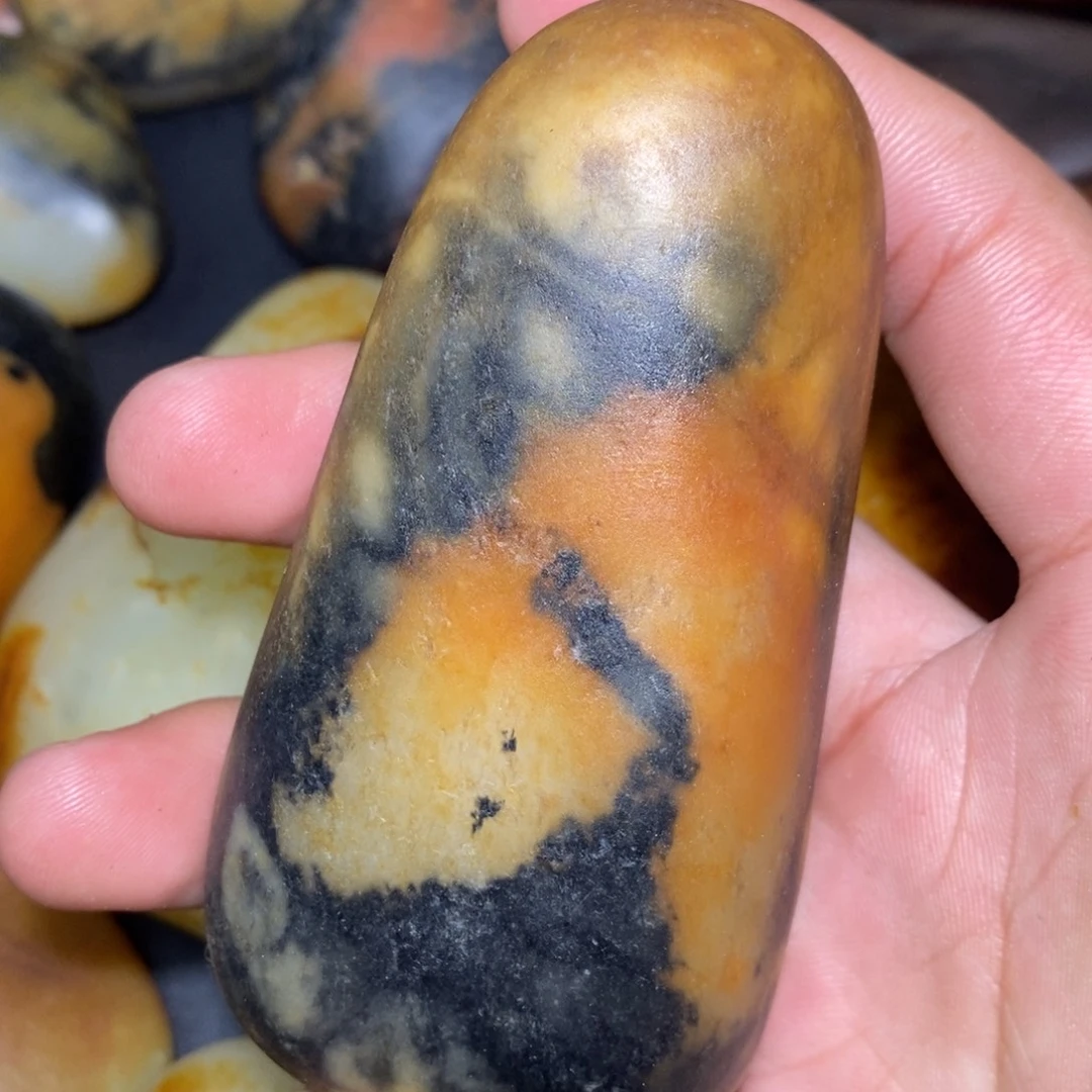 和田玉未镶嵌珠宝奇石