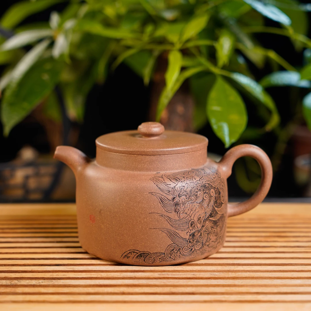 Z-XH-017   谢欢   宜兴手工紫砂   桀骜之狮