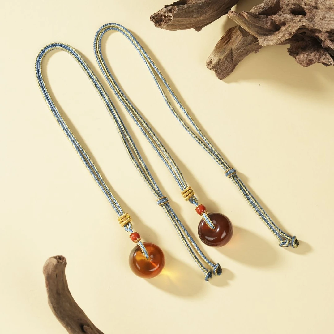【云上叙】琥珀吊坠-多样性发其一-21x14mm-V93920-K （商城）含配绳