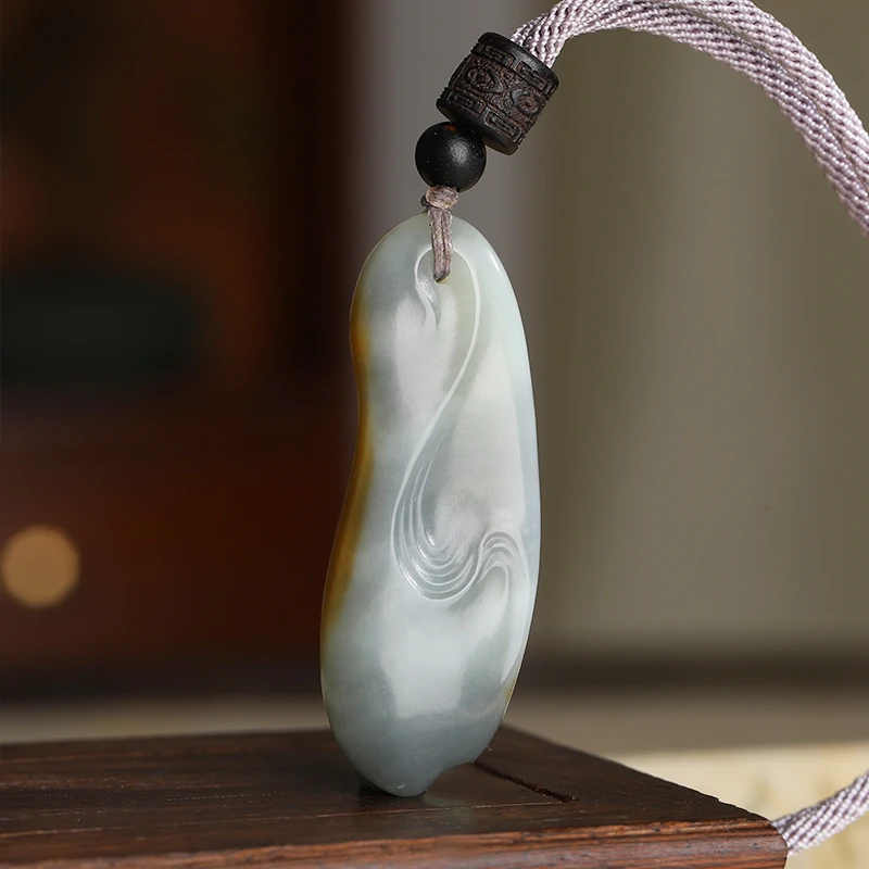 新疆和田玉风生水起本玉吊坠卡48.3×17.9×9.8mm18.8克