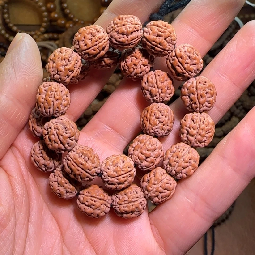 哦***噶金刚菩提手串定制潜水艇
