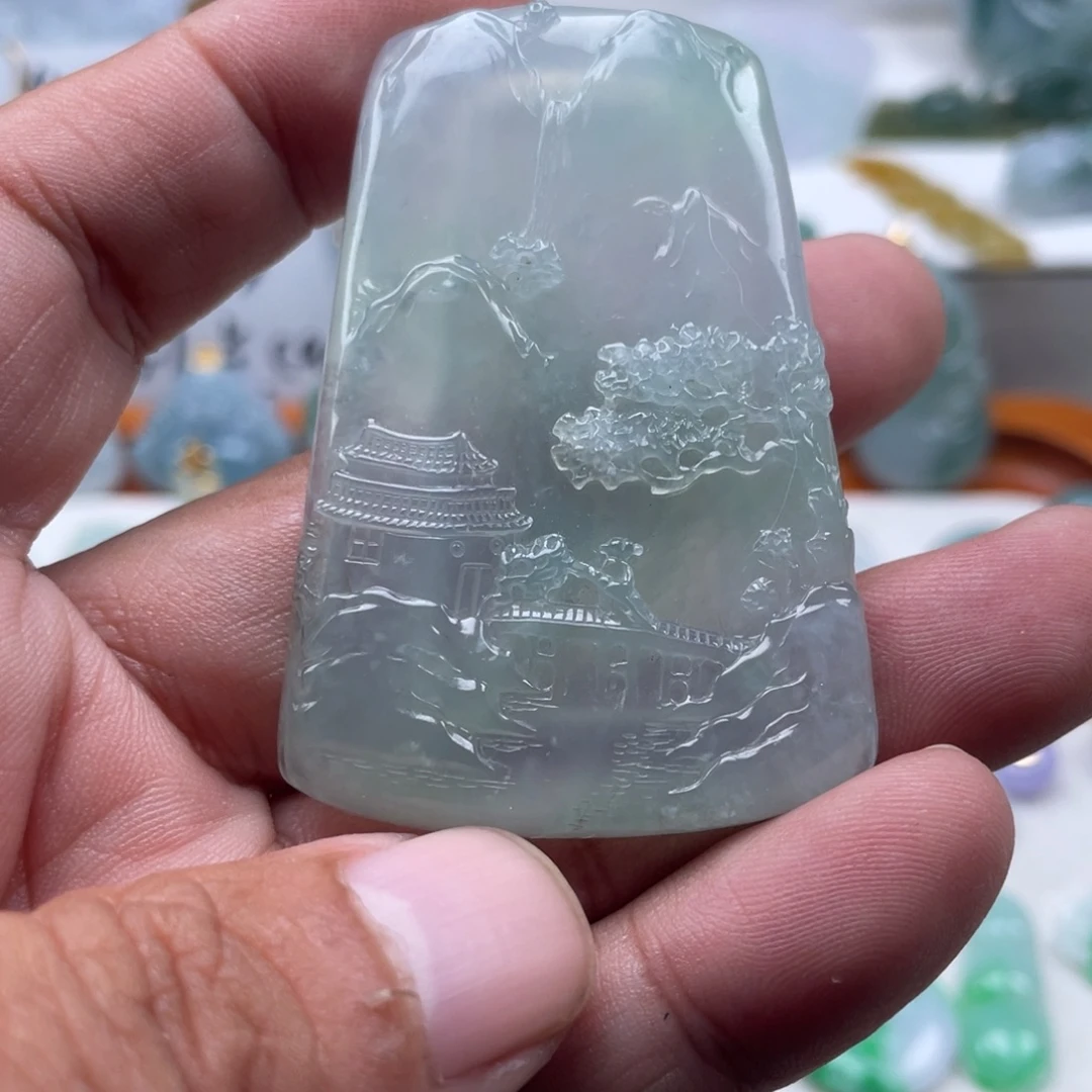 翡翠未镶嵌颈饰翡翠山水