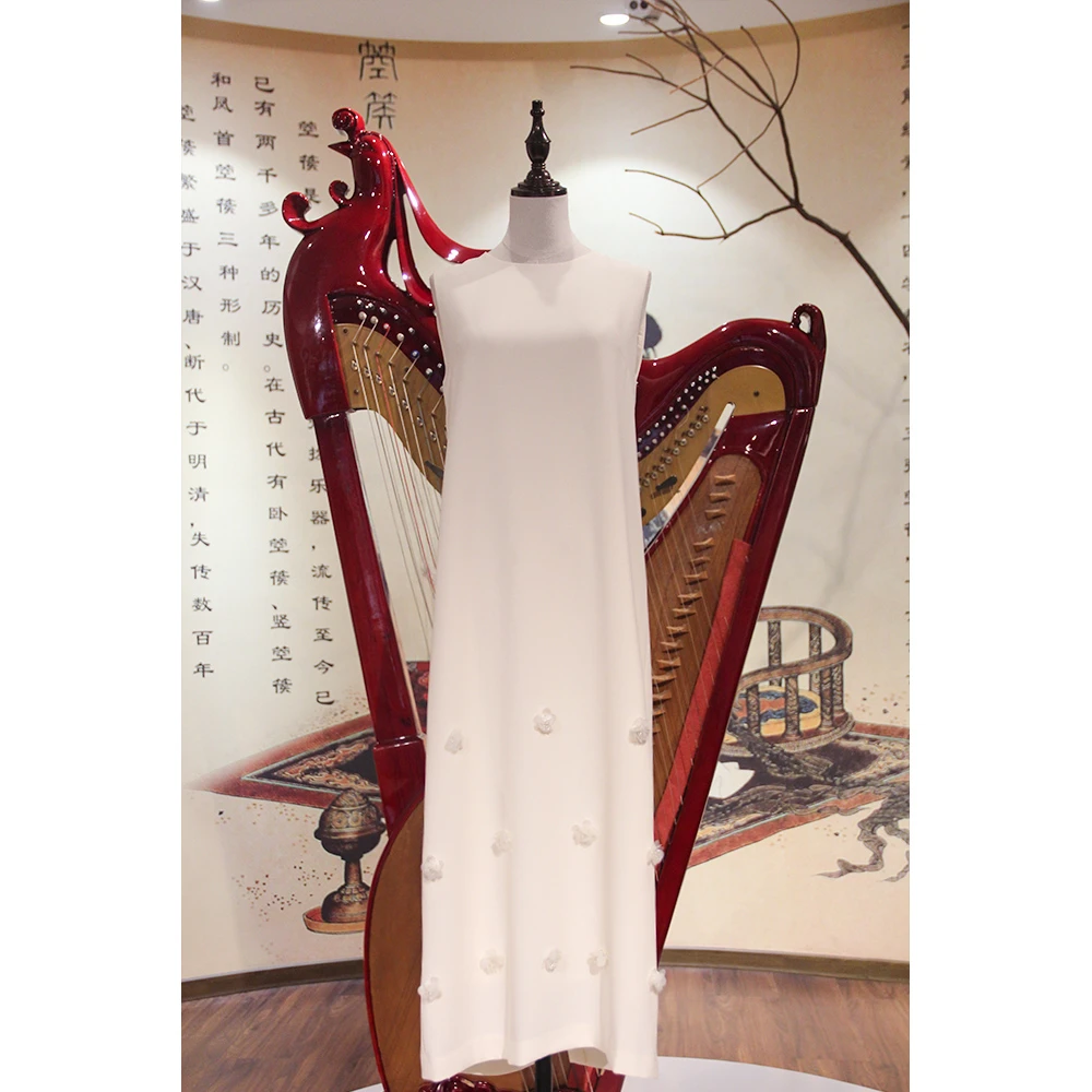 【月笼纱】春款纯色百搭极简风立体小花朵气质长款直筒连衣裙