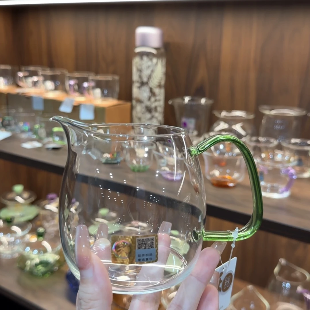 禾器泰然湖绿色。。。。。