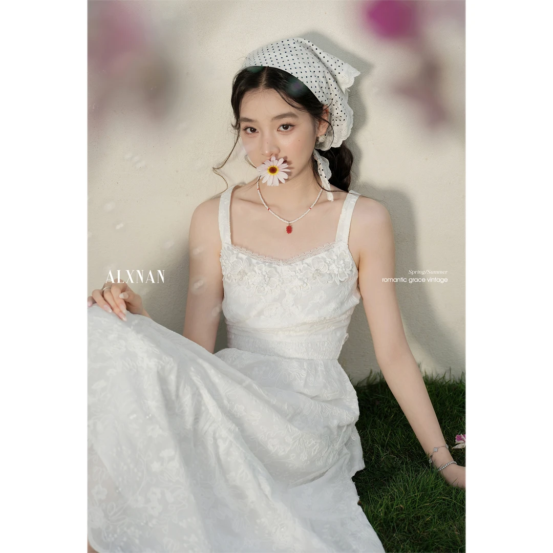 【品牌撤柜款ZB】法式白色吊带连衣裙女夏季高级感显瘦长裙子L53731