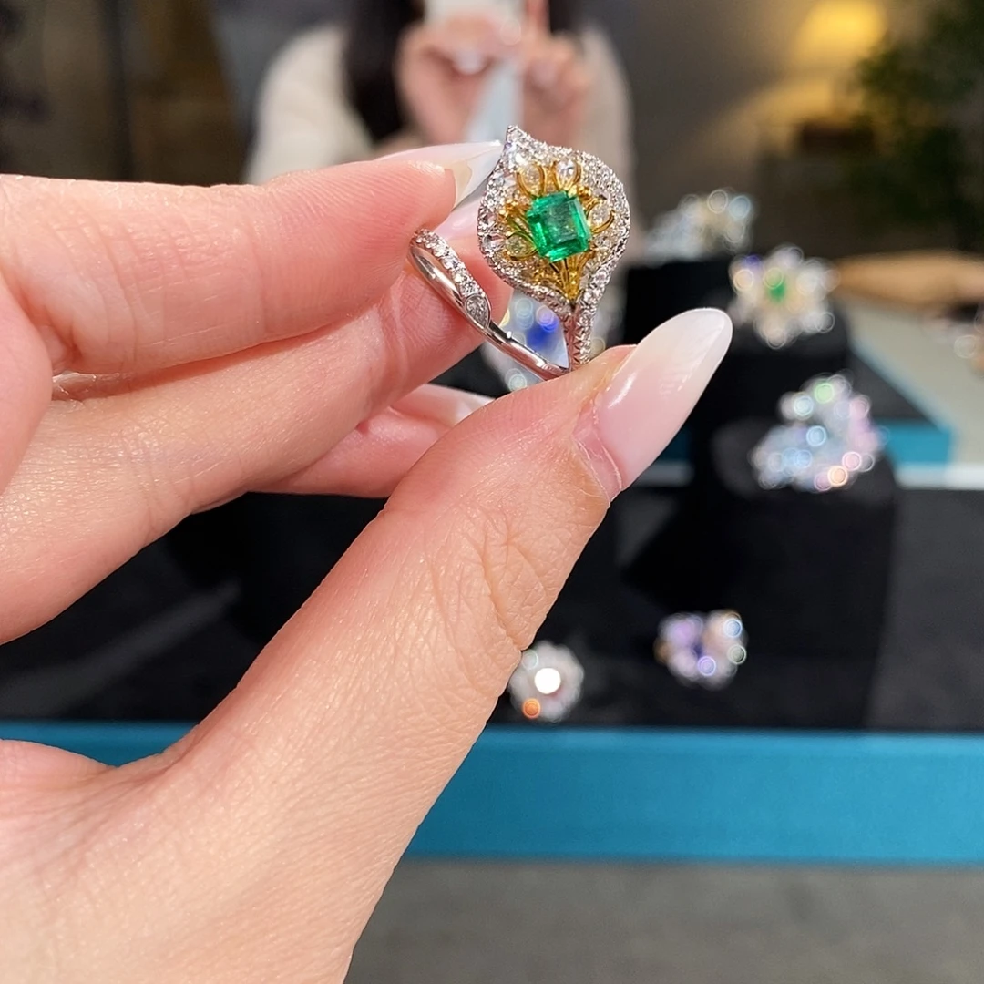 18K金镶嵌祖母绿戒指阿富汗0.575ct