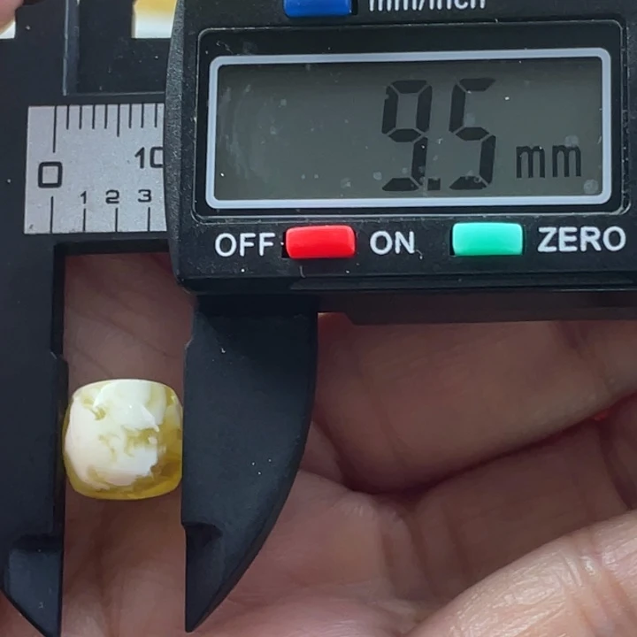 【闪购商品】琥珀裸石未镶嵌超***飞66号杂