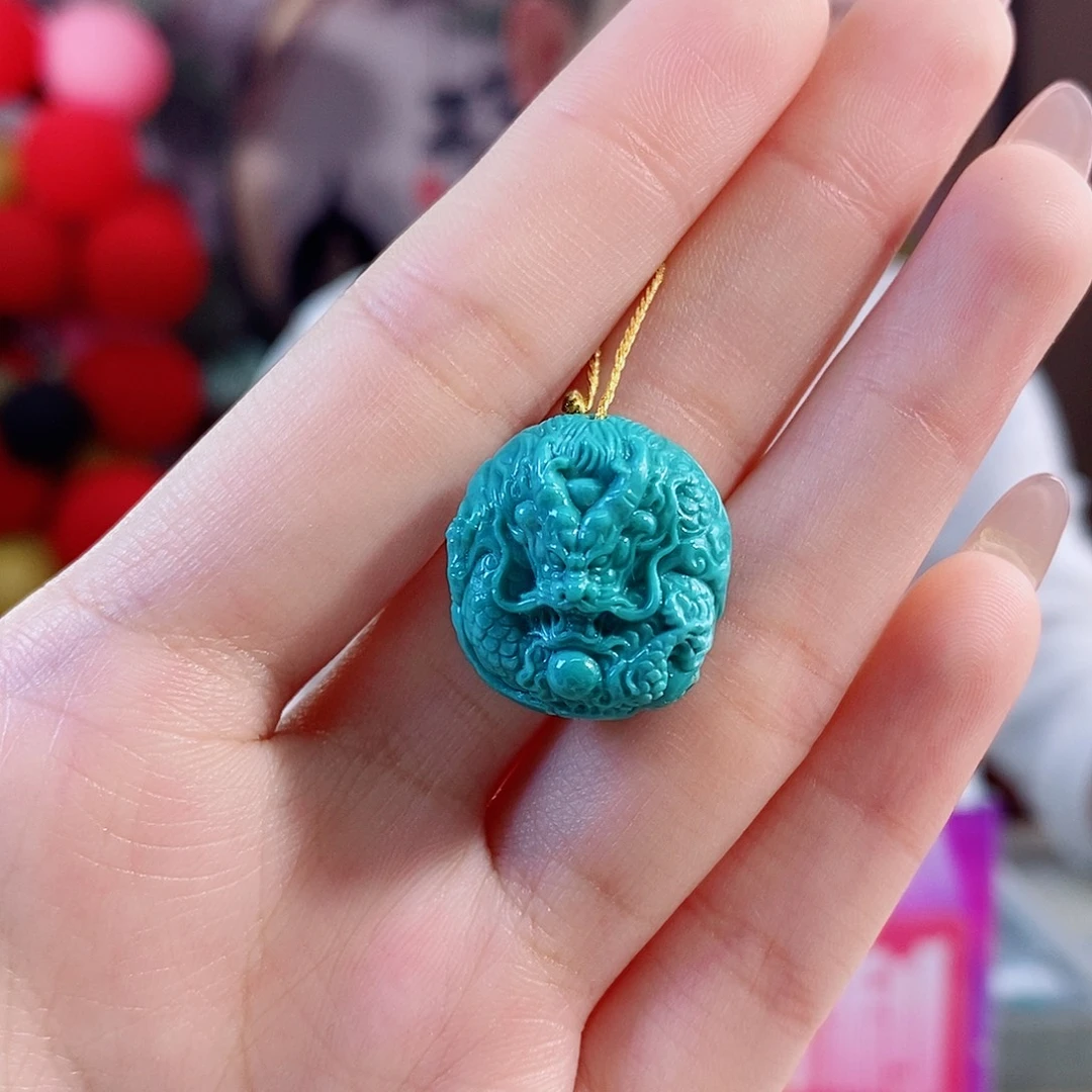 昨***辰绿松石未镶嵌珠宝奇石