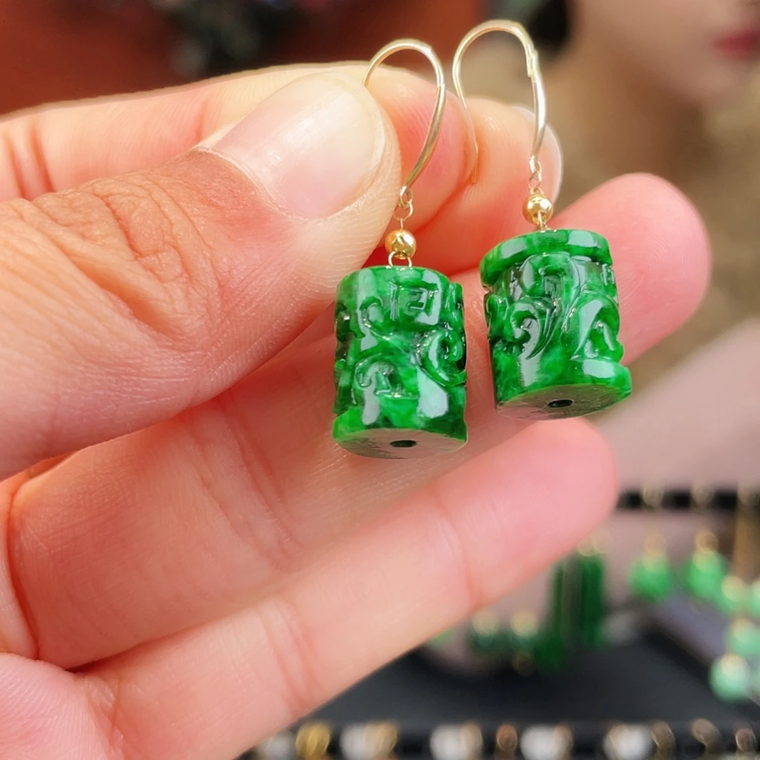 翡翠18K金镶嵌耳饰