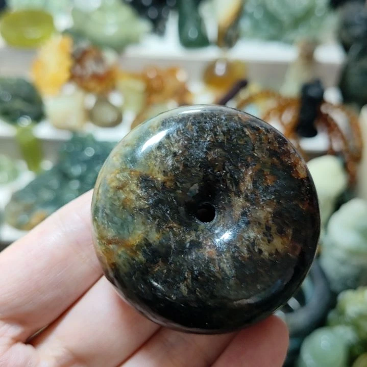 未镶嵌岫玉平安扣