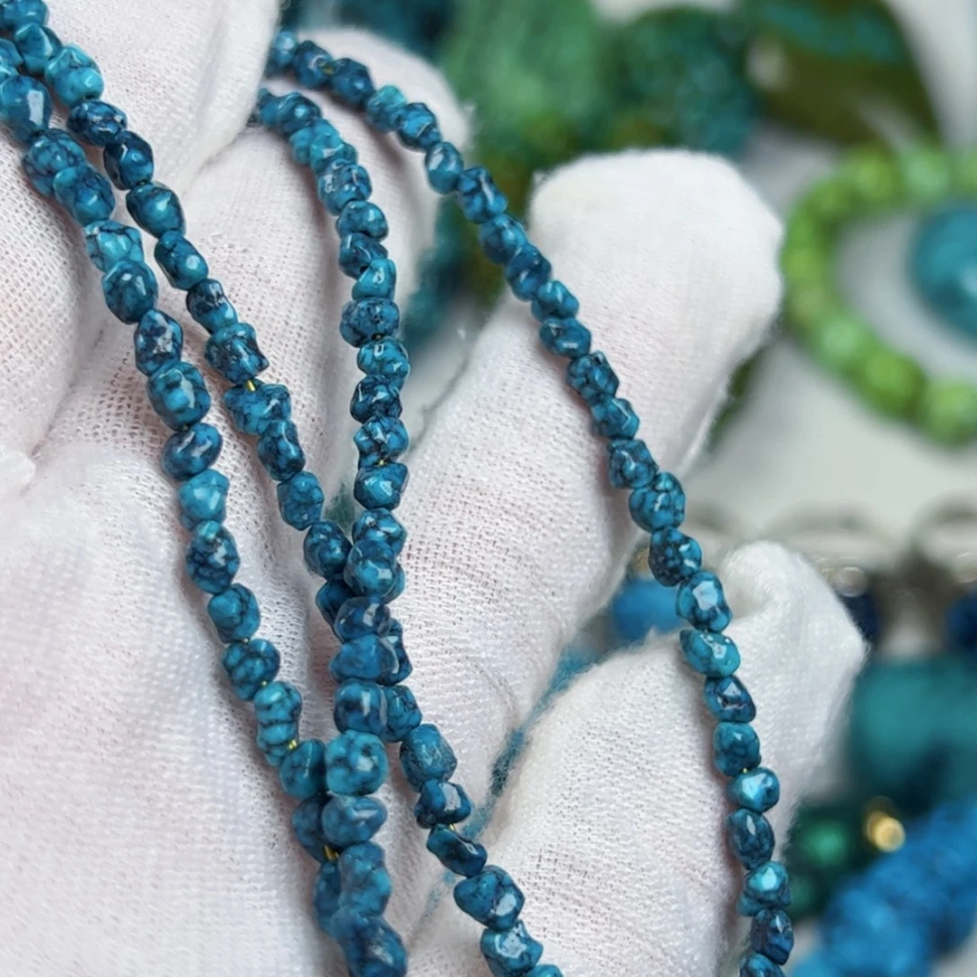 未镶嵌绿松石珠宝奇石