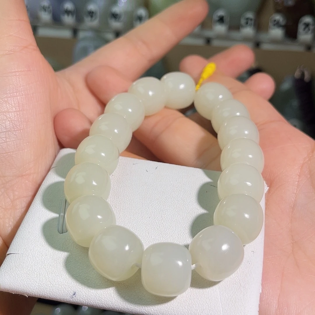 用***7未镶嵌手串和田玉