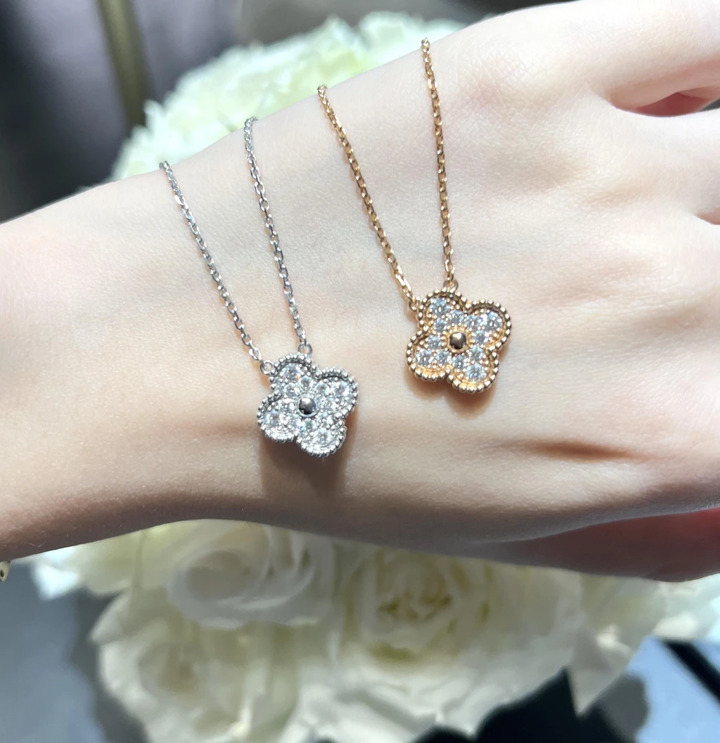 【安朵朵】18K金 天然钻石单花满钻四叶草项链（多样性发其一）