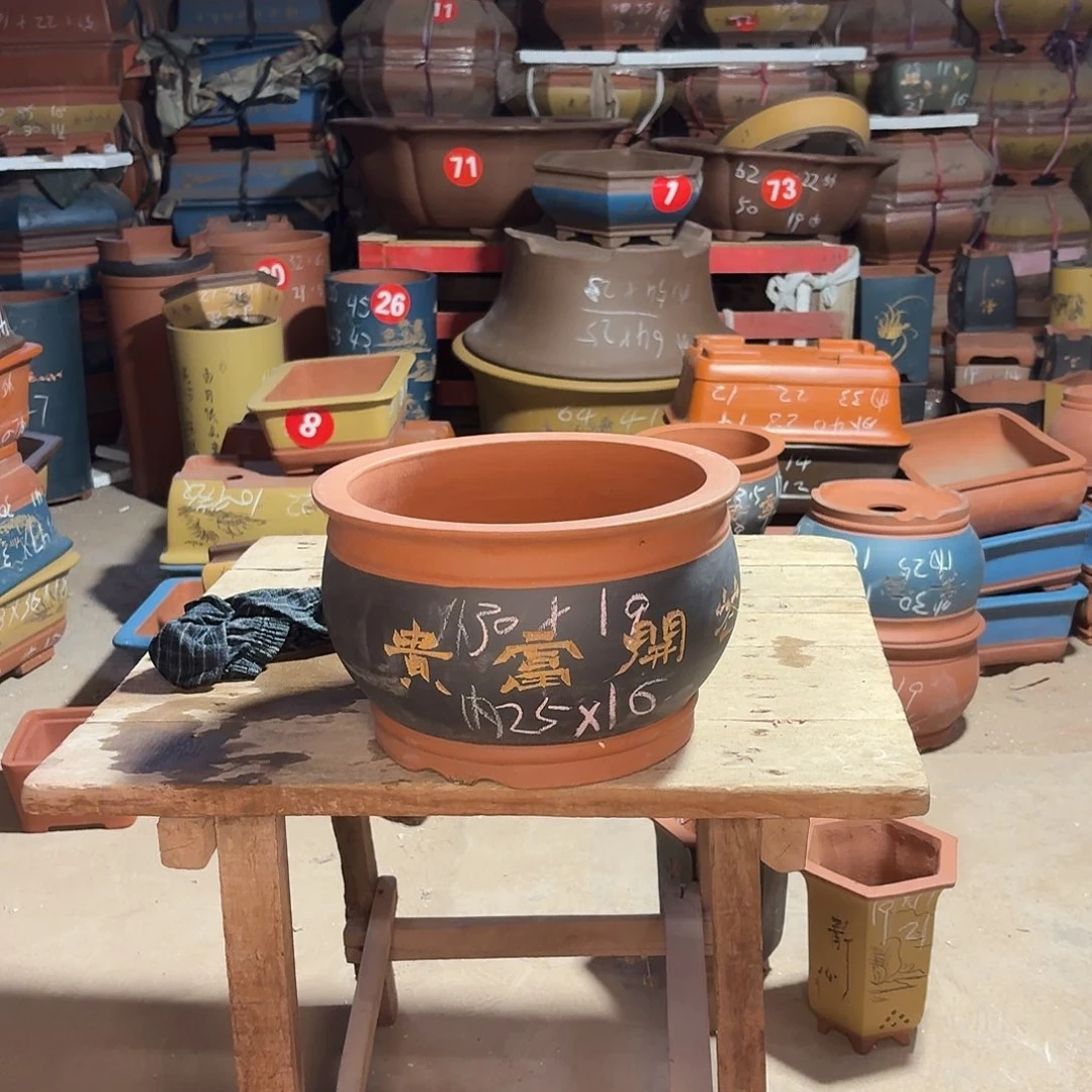 紫砂紫砂金鱼缸一个