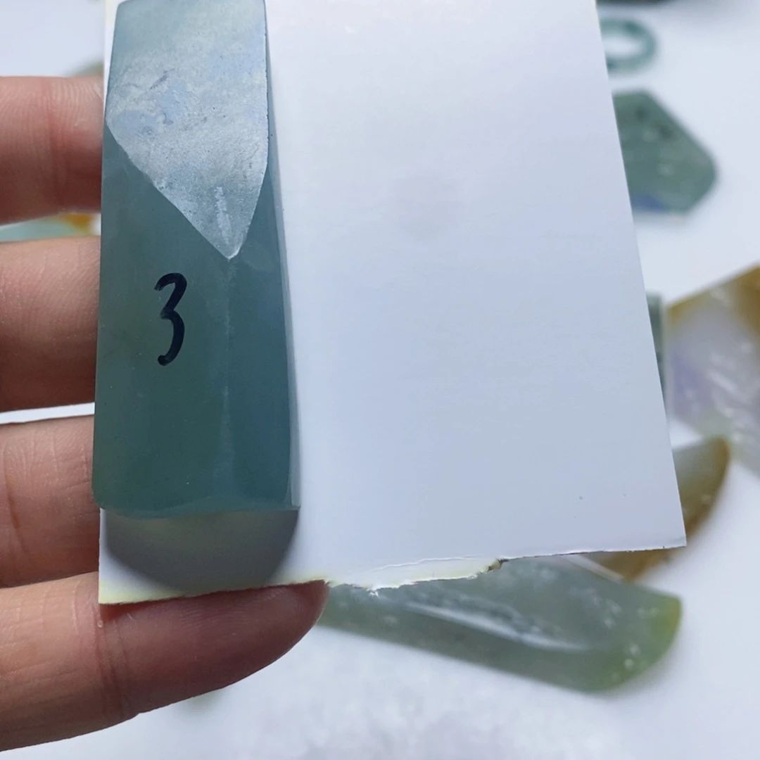 定制翡翠未镶嵌翡翠