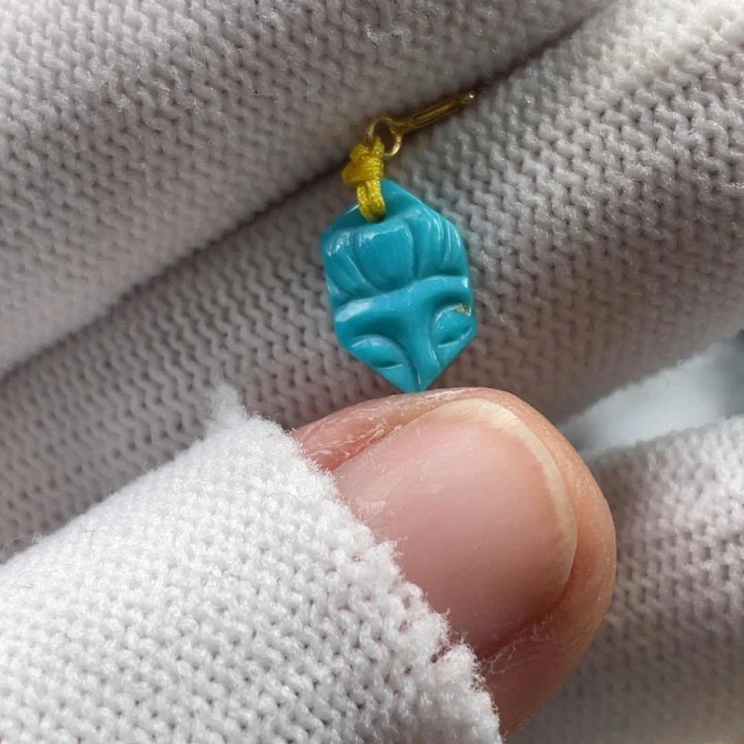 绿松石未镶嵌挂件