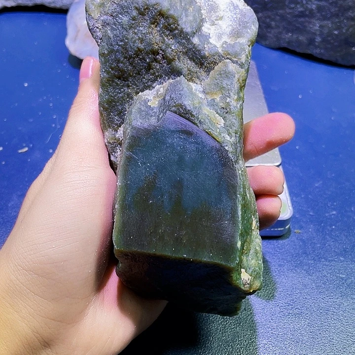 未镶嵌和田玉(糖玉)珠宝半成品