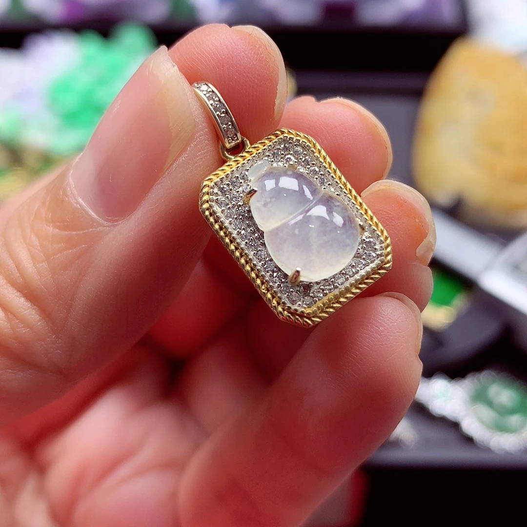 翡翠银S925镶嵌颈饰翡翠