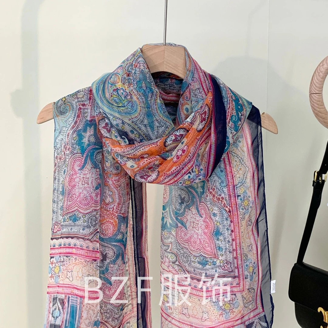 银丝方格沙滩巾薄款法式遮阳女百搭丝巾大方民族风腰果花夏季渐变