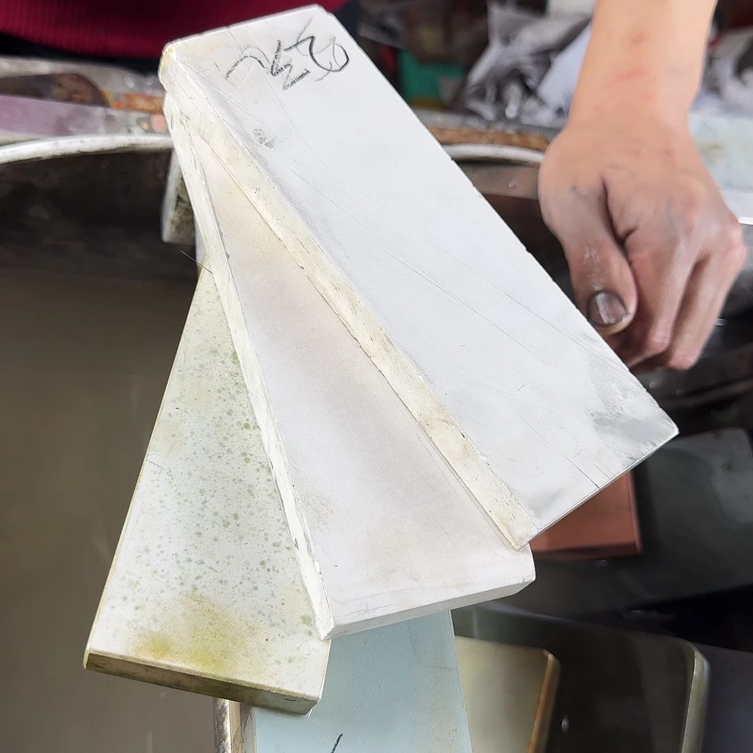 天***哥油石瑕疵，裂纹，磨硬刚刀天字哥