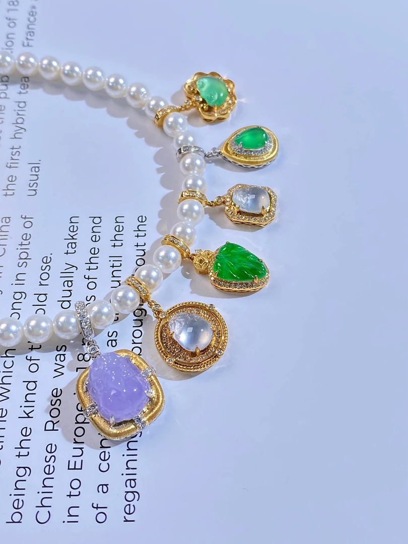 【秋玥翡翠】18k精致小提溜滴流满绿设计款吊坠-s12排队专拍