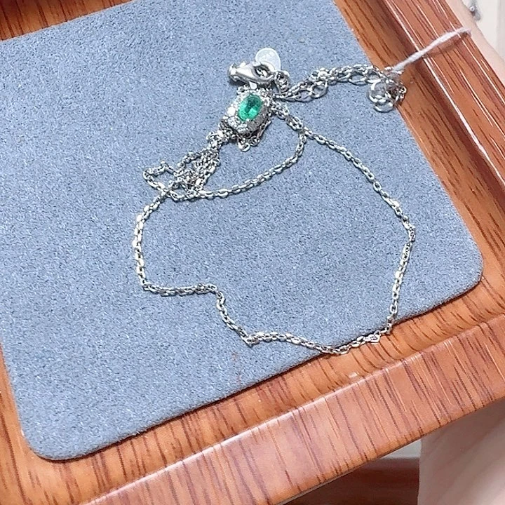 祖母绿颈饰银S925镶嵌吊坠