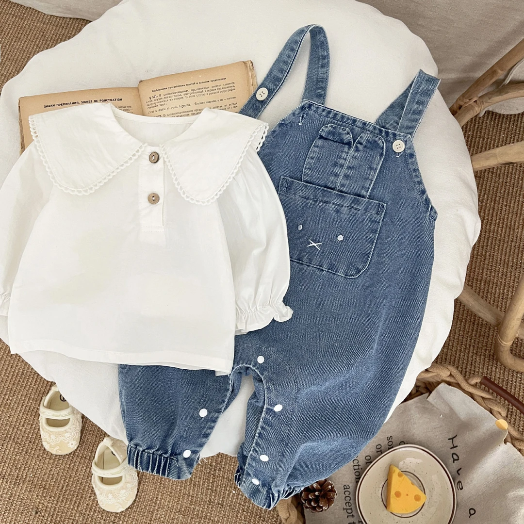 婴儿外出服春秋季洋气套装可爱打底衫牛仔背带裤宝宝春装超萌衣服