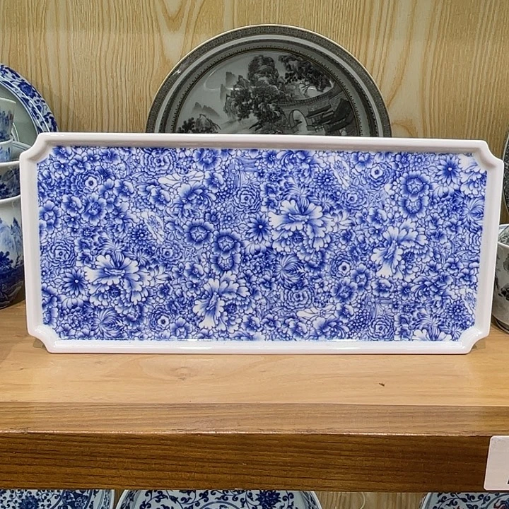 晶***青花万花干泡台一个
