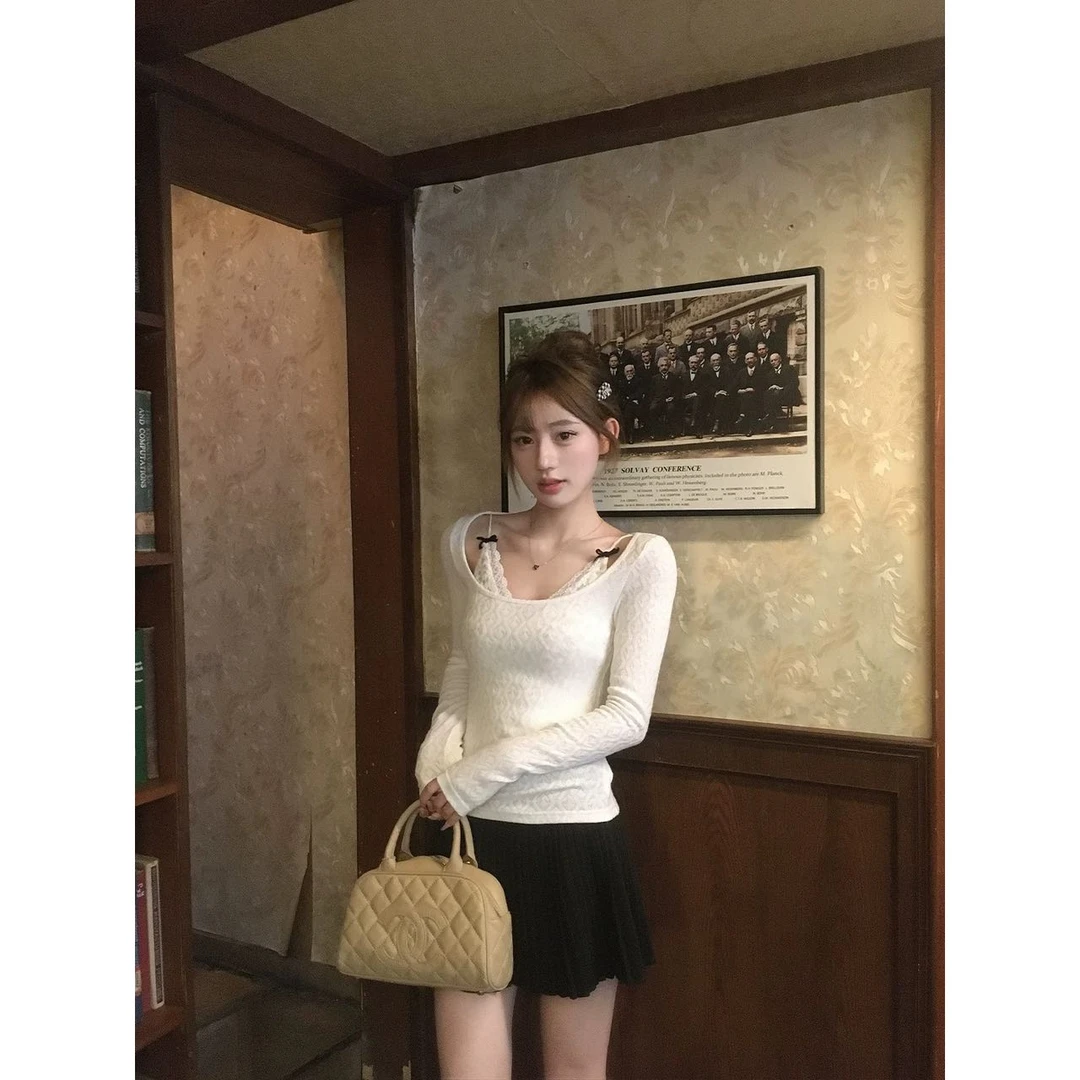 2025新款纯欲气质设计感小吊带背心蕾丝打底衫女修身针织衫上衣女