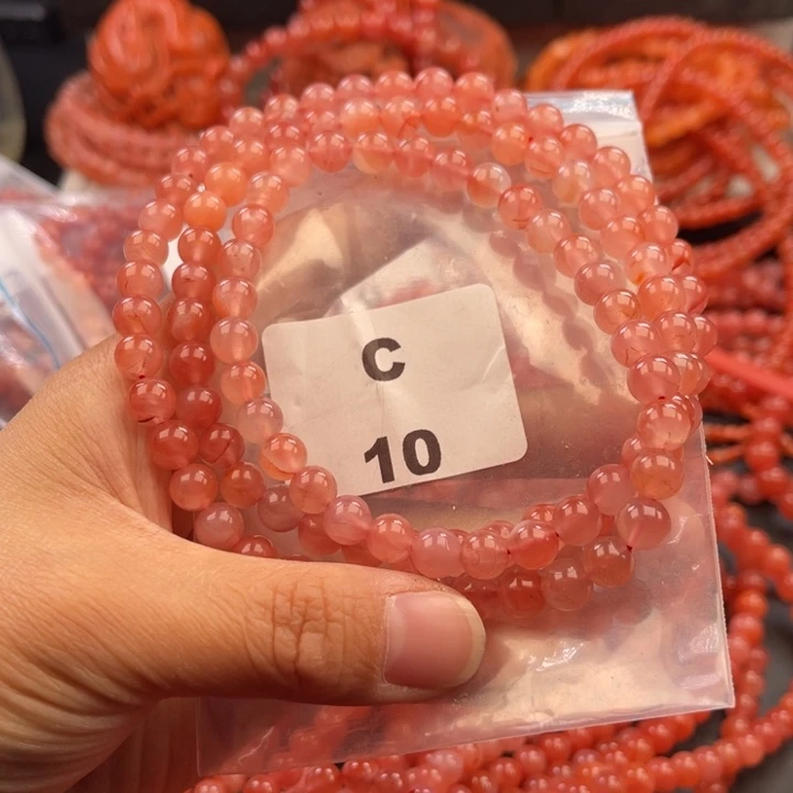 南红玛瑙未镶嵌多样性发货默认微瑕称重7mm