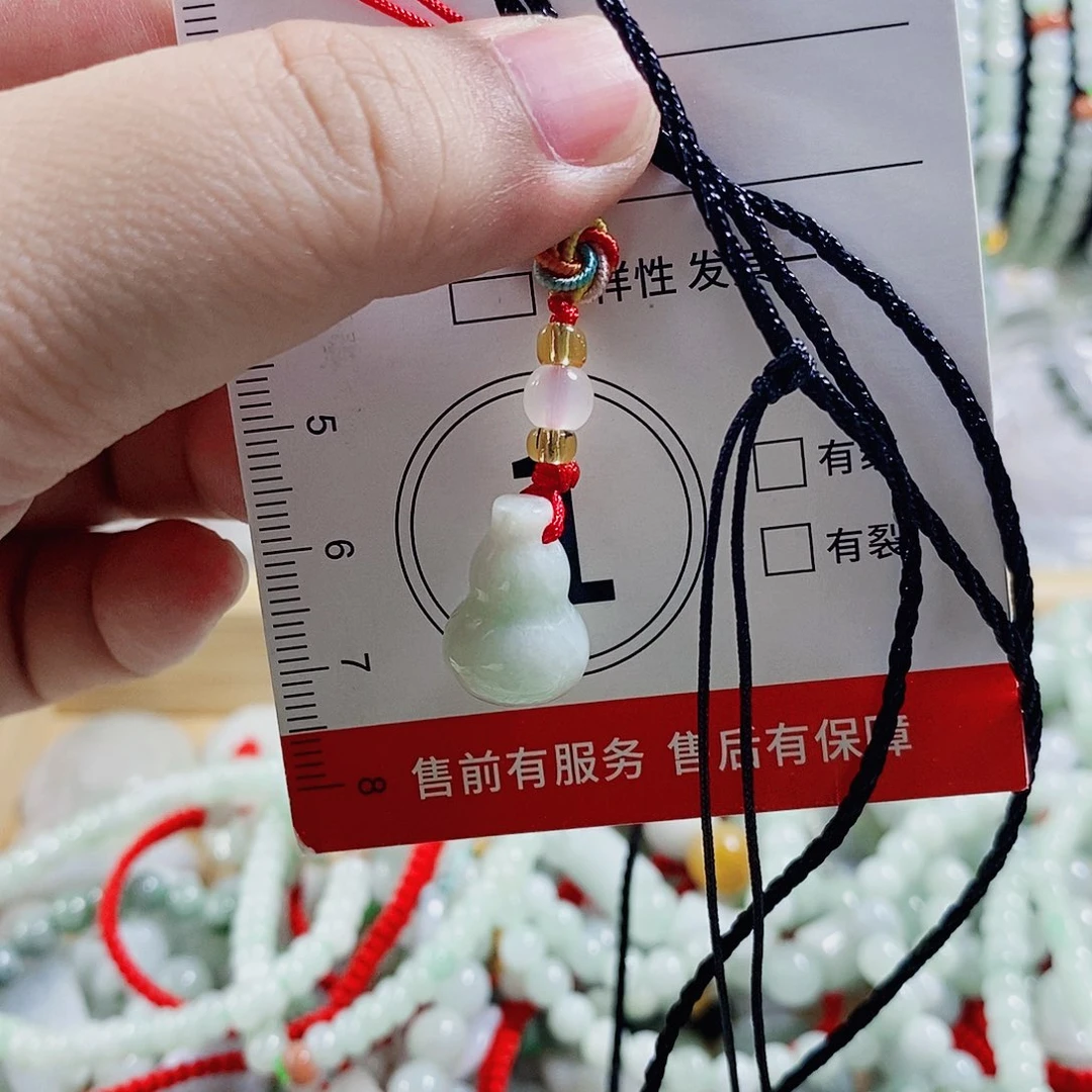 颈饰未镶嵌翡翠2