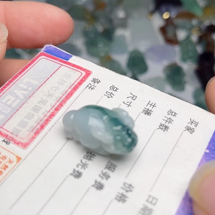 翡翠颈饰未镶嵌金蟾