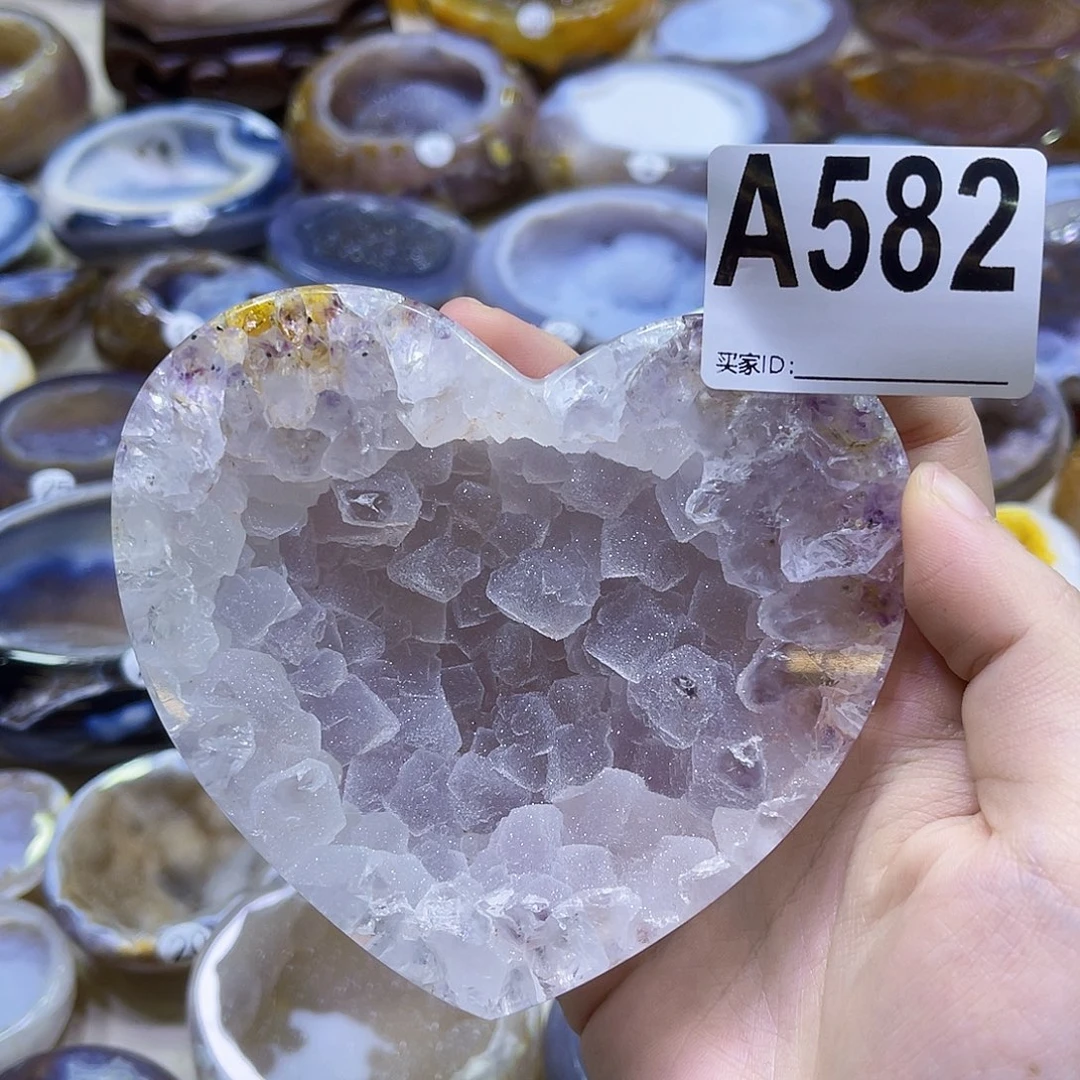 李***子水晶未镶嵌珠宝半成品