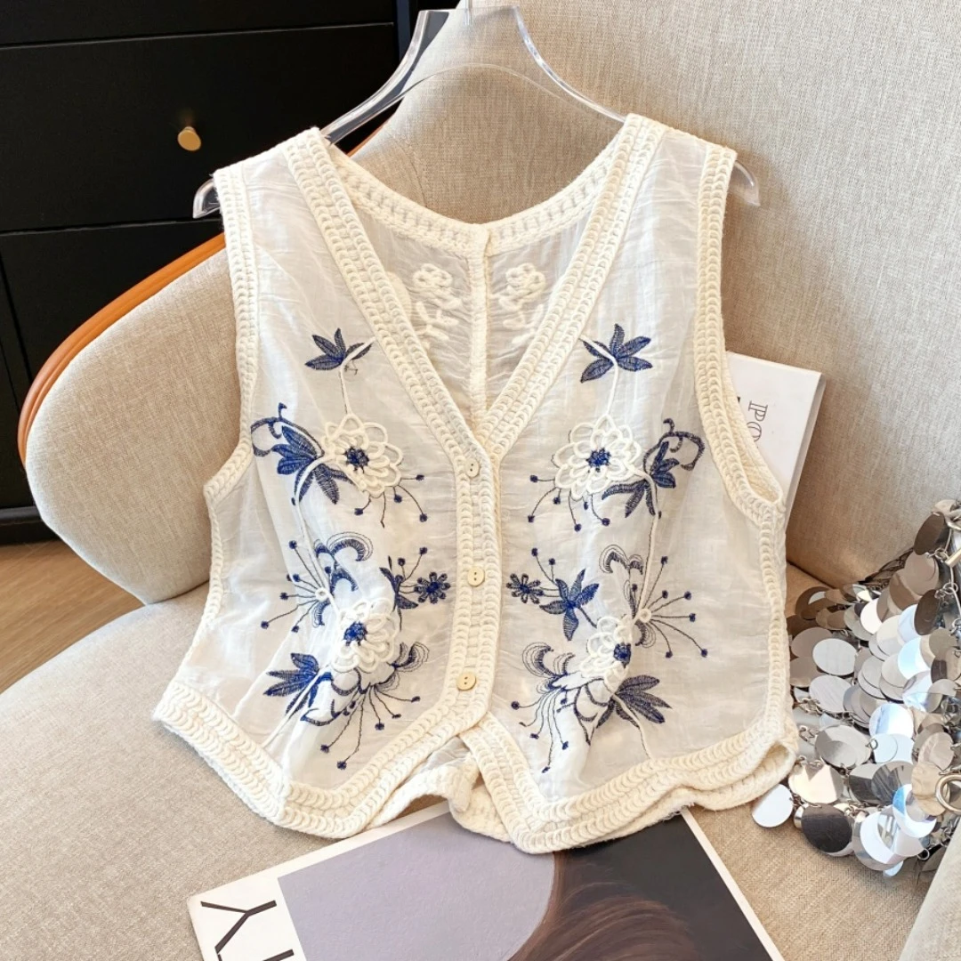 2025夏季新款时尚百搭圆领镂空刺绣针织马甲女宽松显瘦小众上衣潮