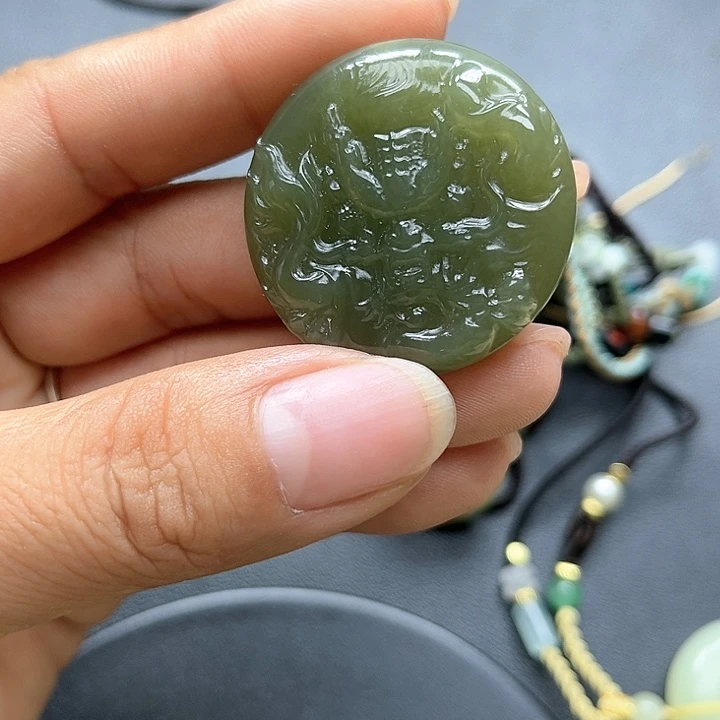 【闪购商品】颈饰未镶嵌和田玉