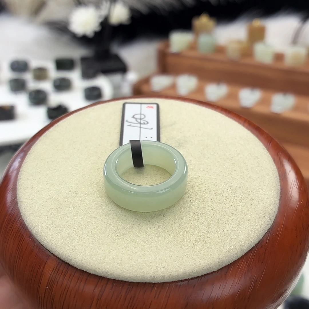 和田玉未镶嵌戒指i12奶蓝圆切16.3mm