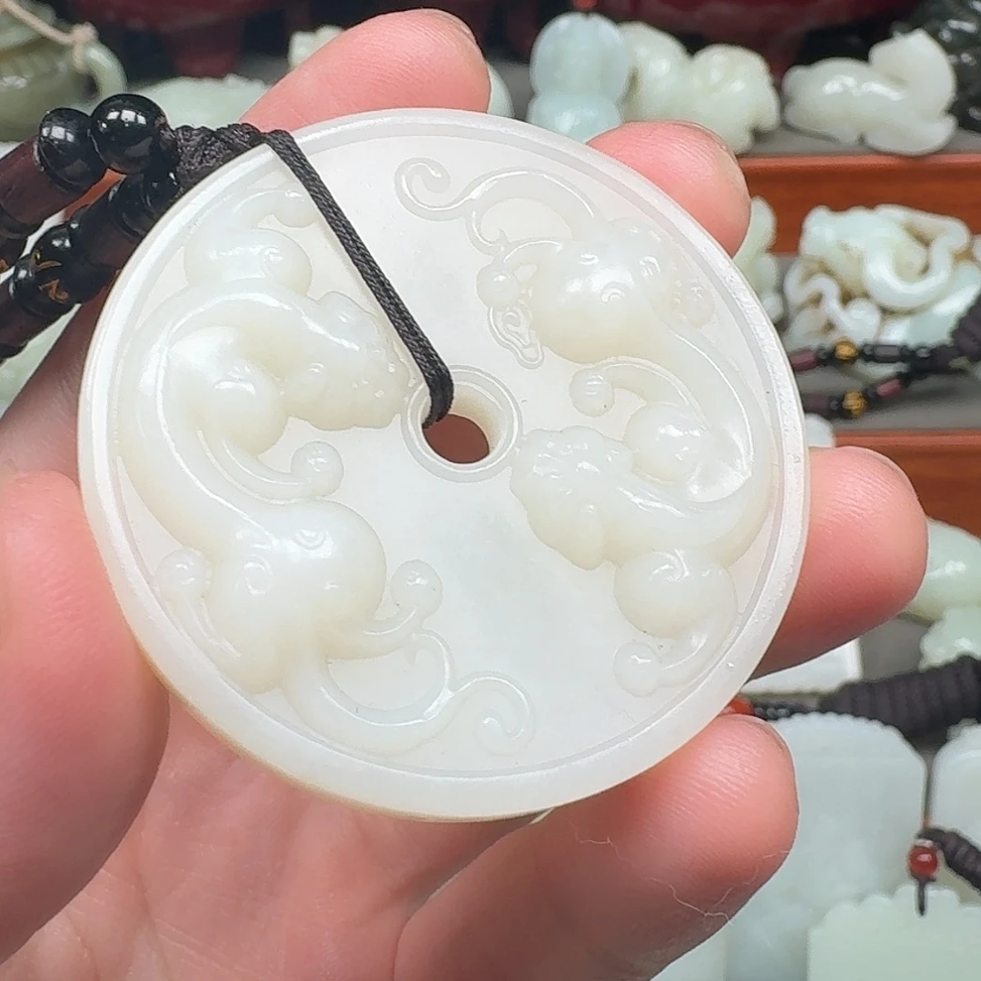 本***元和田玉未镶嵌把件