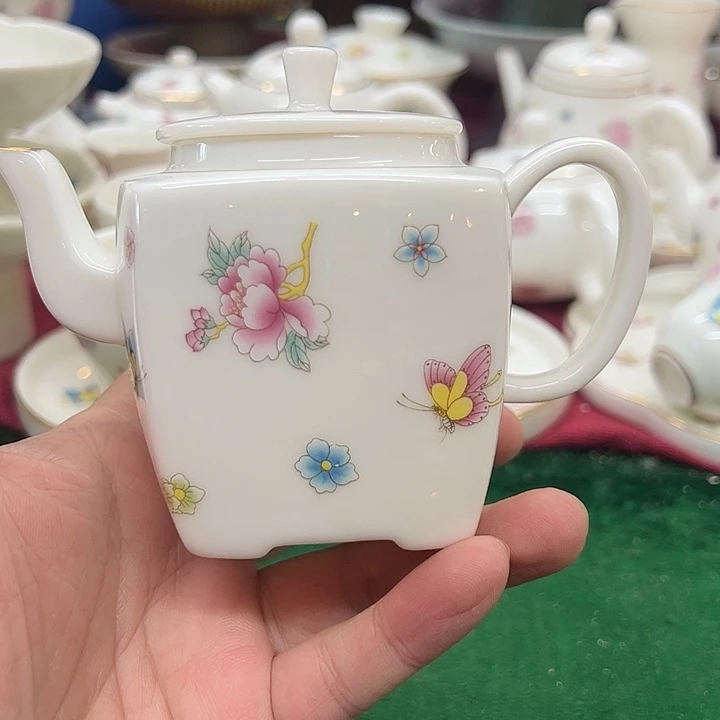 陶瓷茶壶哈哈哈哈哈