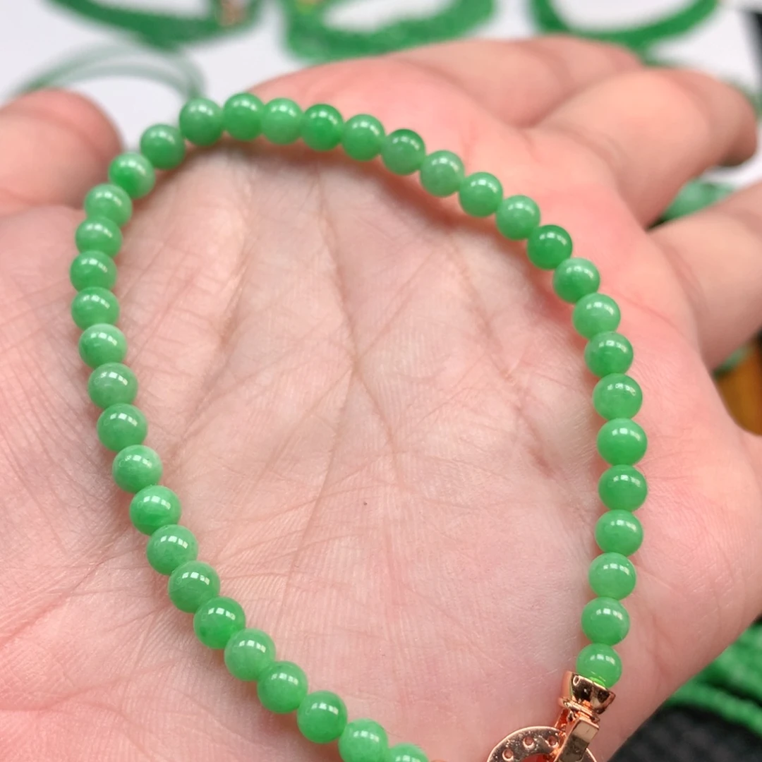 翡翠手链未镶嵌翡翠