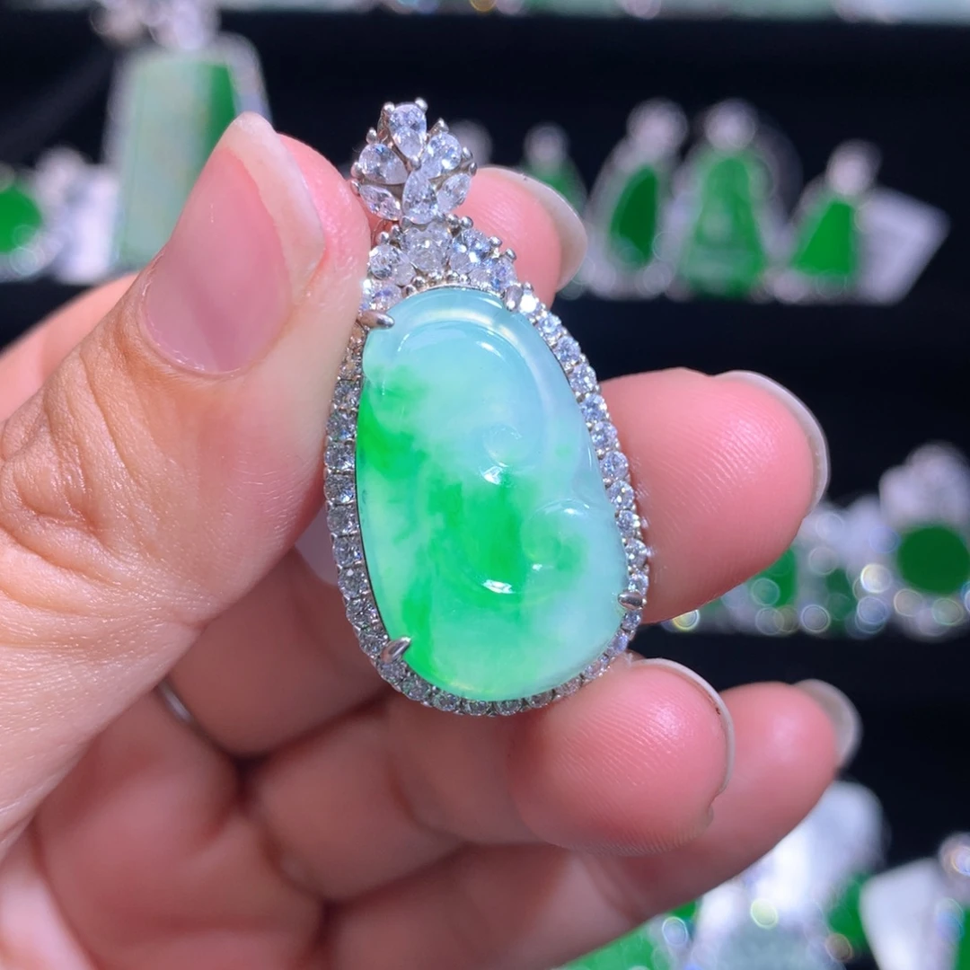【闪购商品】颈饰银S925镶嵌翡翠天然翡翠