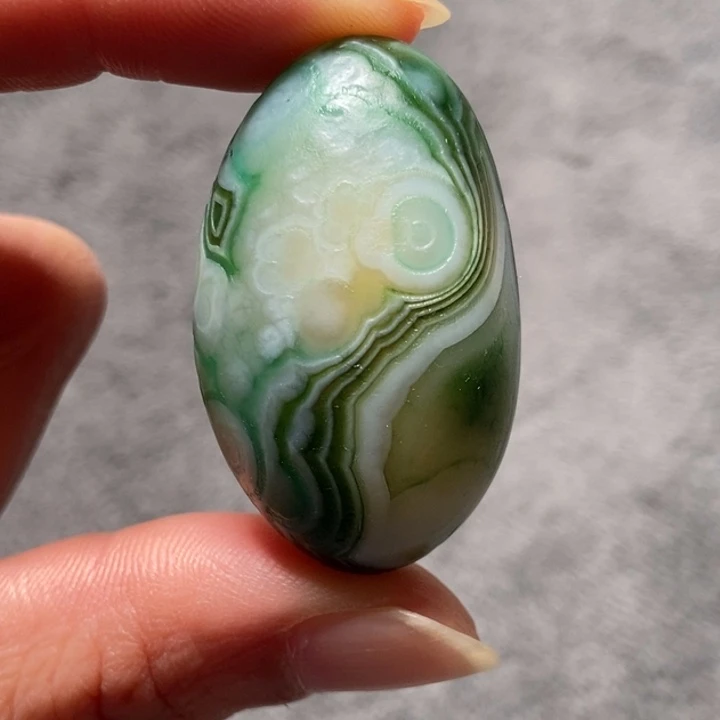 玛瑙/玉髓未镶嵌珠宝奇石