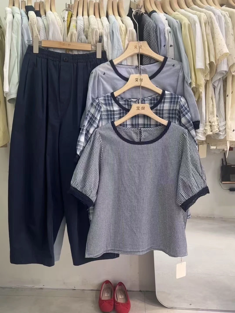 9919蓝色大格子套头小衫